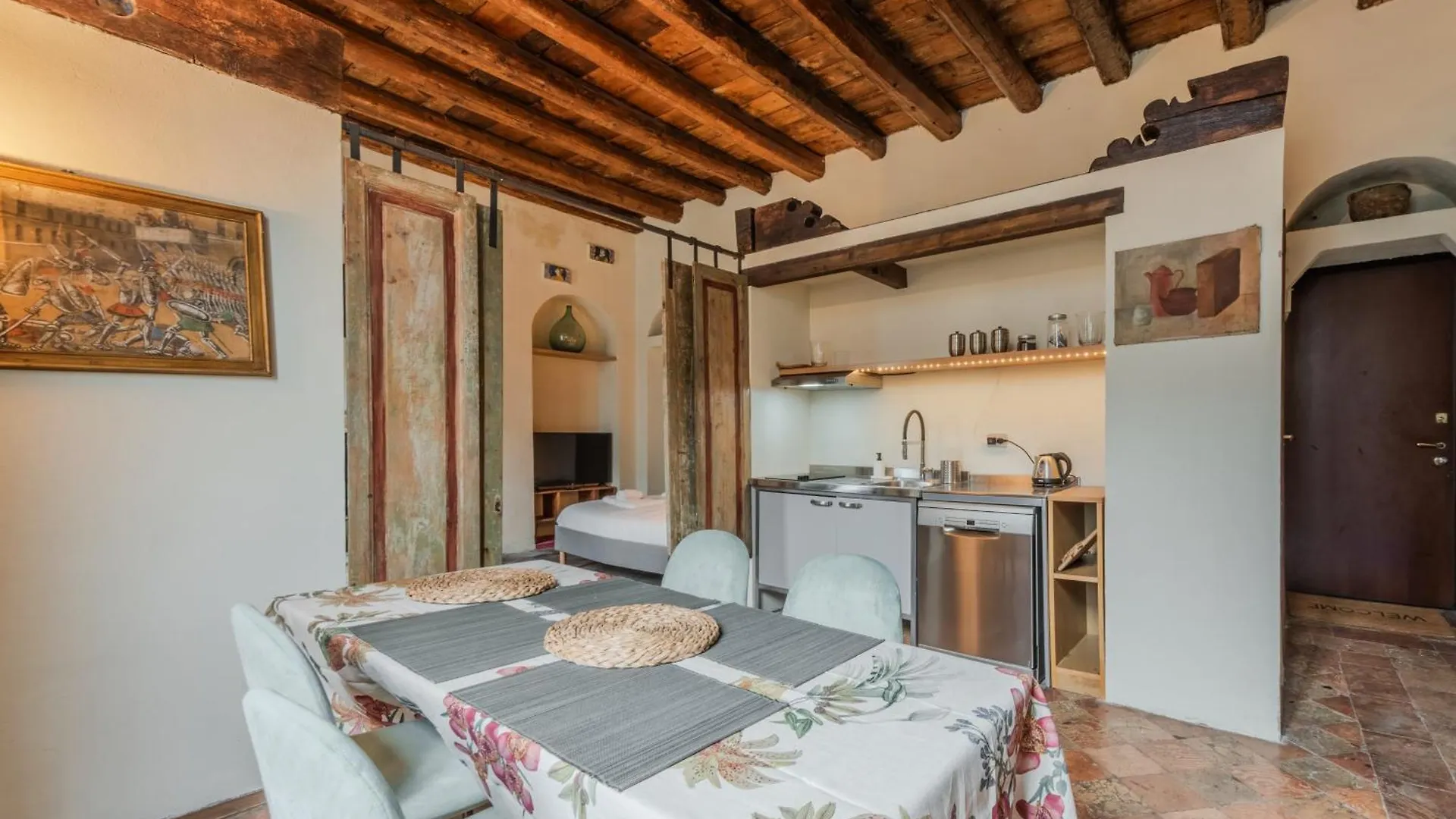 Porta Garibaldi Antique Charm Apartment Milan